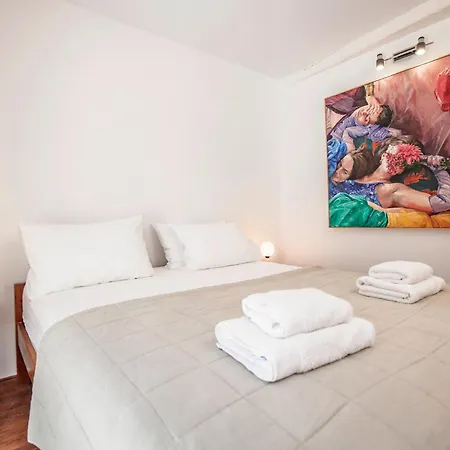 Art House Hvar Будинок відпочинку